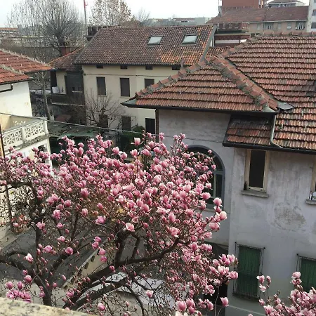 Apartment Green Park Con Terrazzino. Box Auto Gratuito. Turin