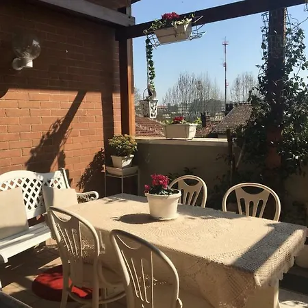 Apartment Green Park Con Terrazzino. Box Auto Gratuito. *